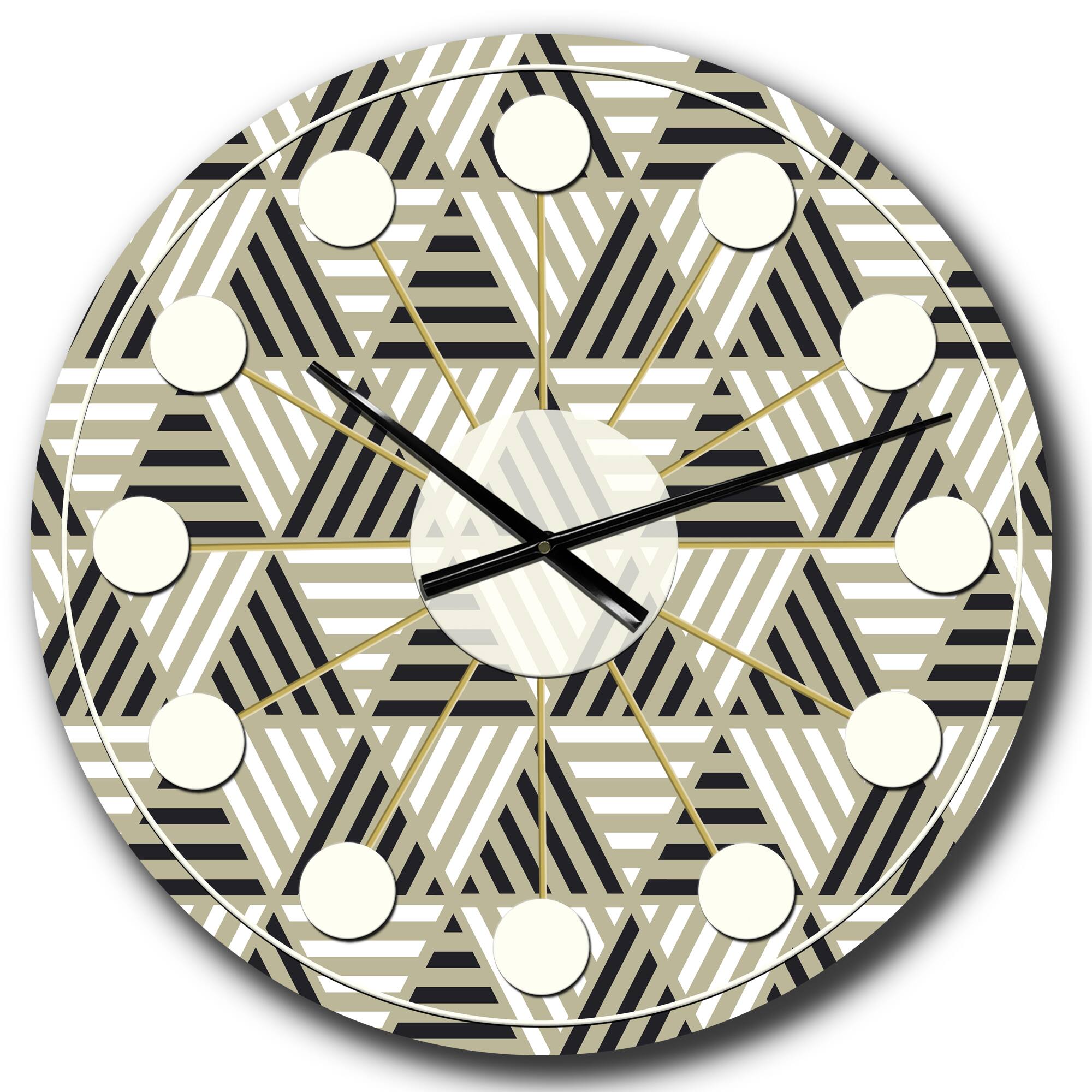 Designart 'Triangular Retro Design Viii Mid-Century Modern Wall Clock